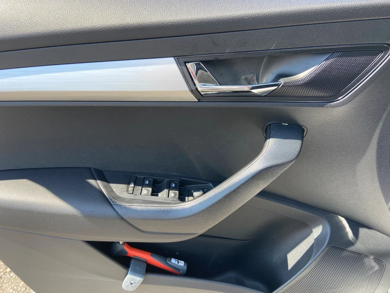 Skoda Karoq 1.0tsi-110кс, снимка 5 - Автомобили и джипове - 53521888