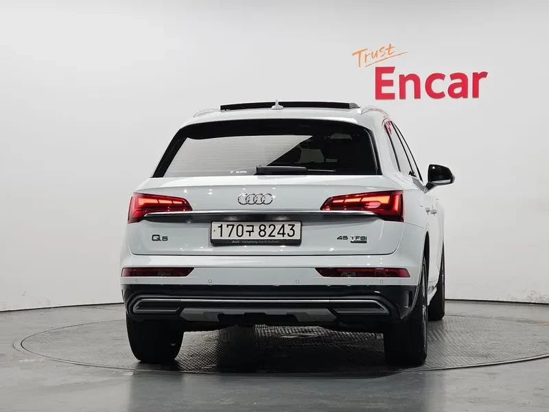 Audi Q5 (Fy) 45 Tfsi Quattro, снимка 4 - Автомобили и джипове - 54748683