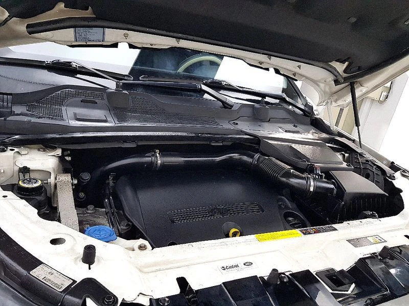 Land Rover Discovery Sport 2.2 Automatic, снимка 6 - Автомобили и джипове - 55841972
