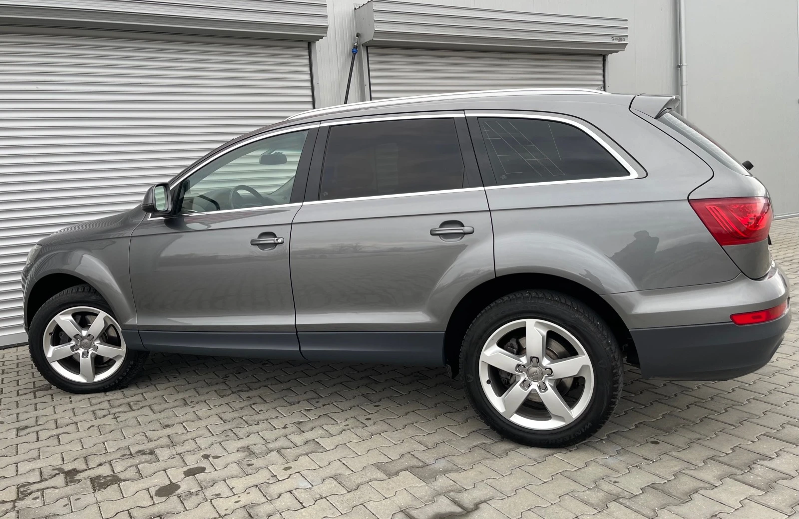 Audi Q7 3, 0i 333к.с., евро 5, 8ск., 4х4, waze, пано, кожа - изображение 3