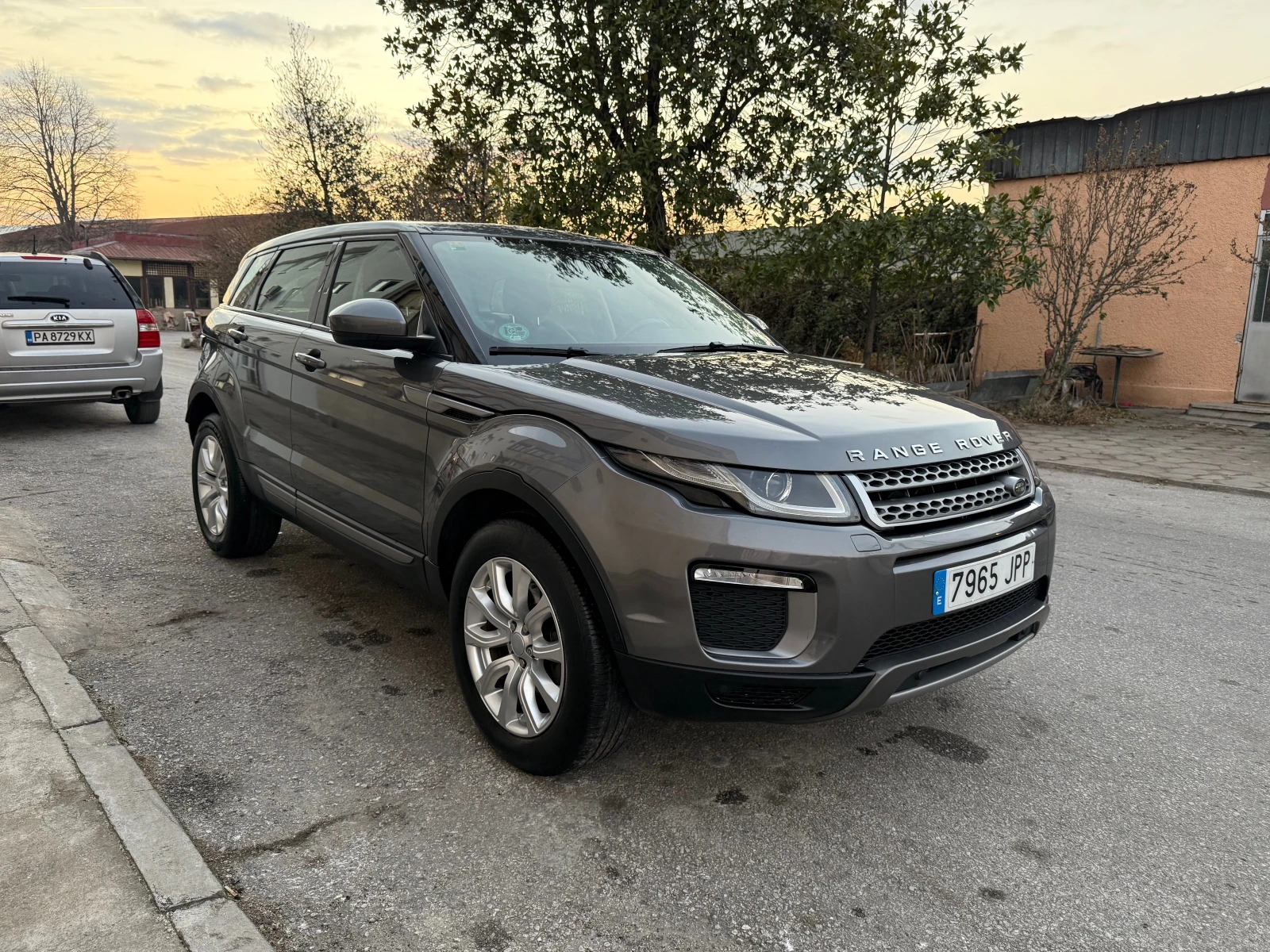 Land Rover Range Rover Evoque 2.0 D Luxury - изображение 6