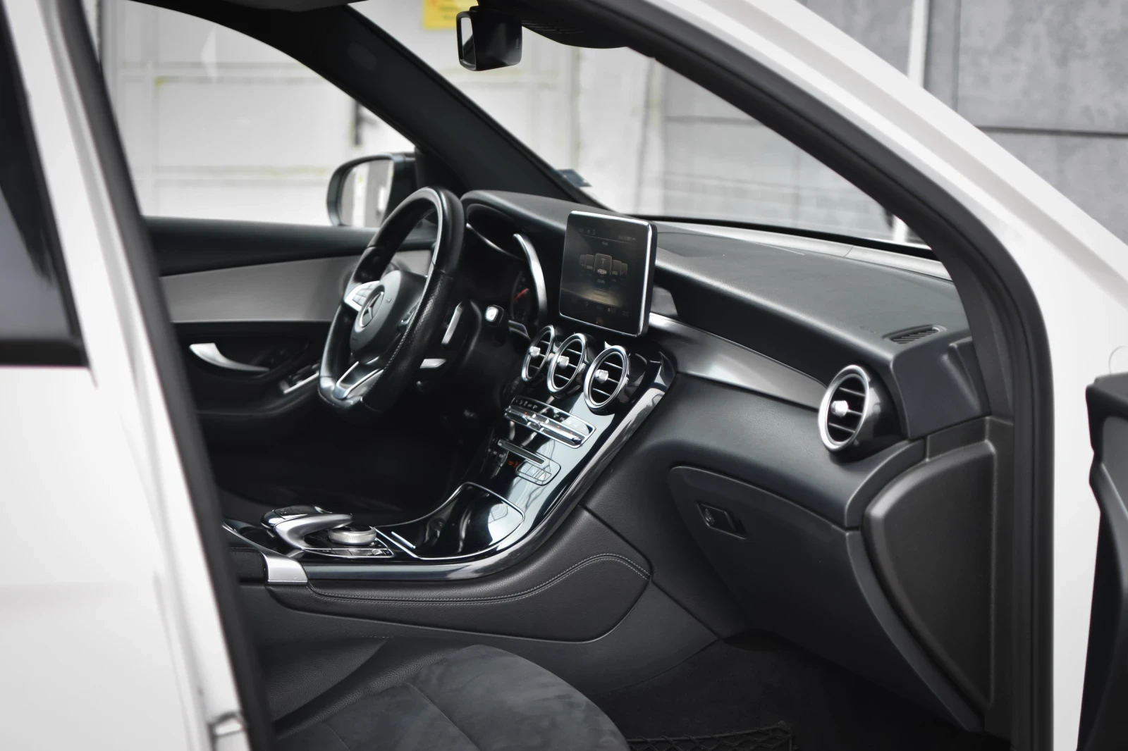 Mercedes-Benz GLC 250d 4Matic  | Mobile.bg   11