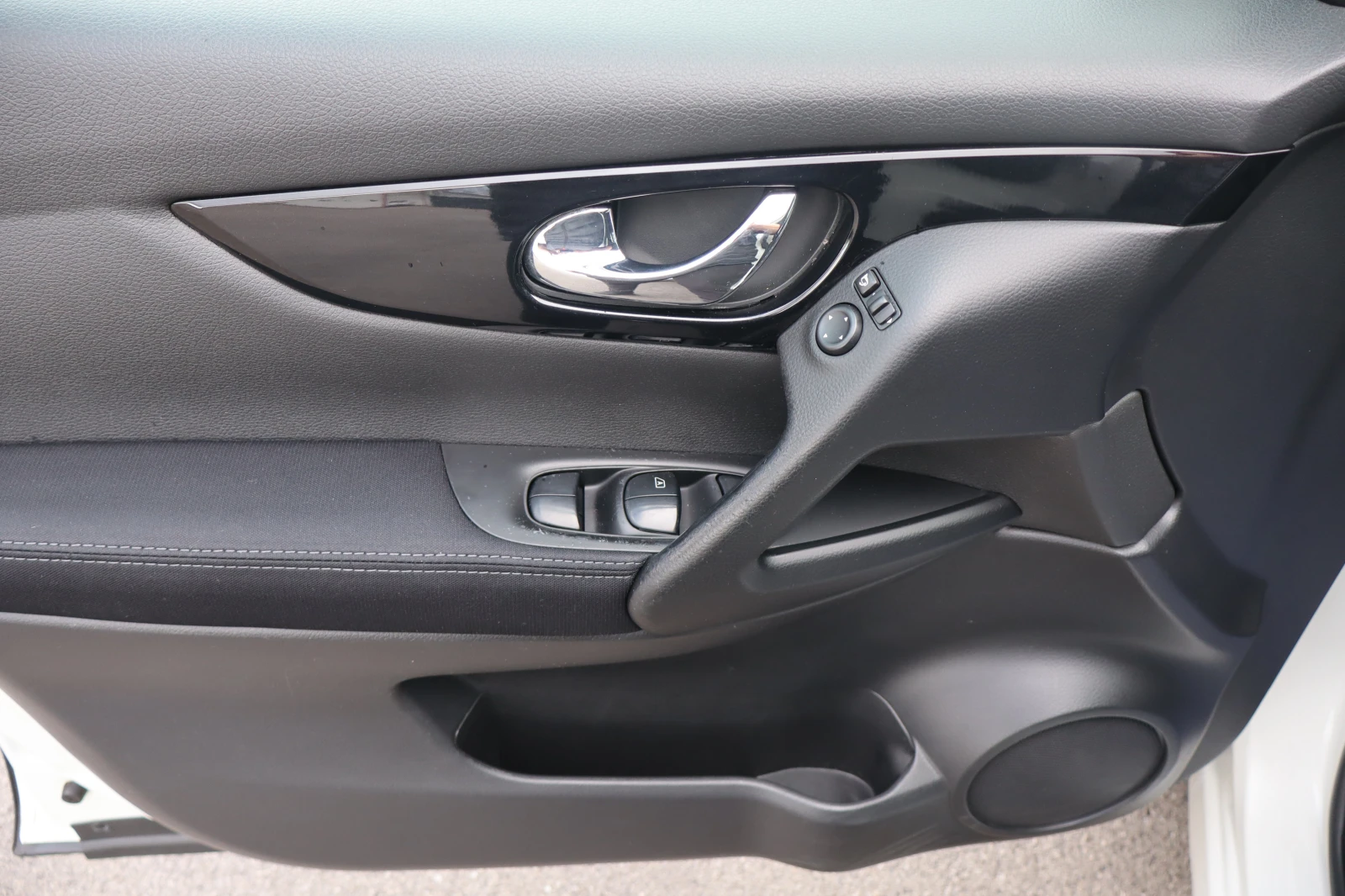 Nissan Qashqai 1.6DCI* 4X4*  - изображение 9