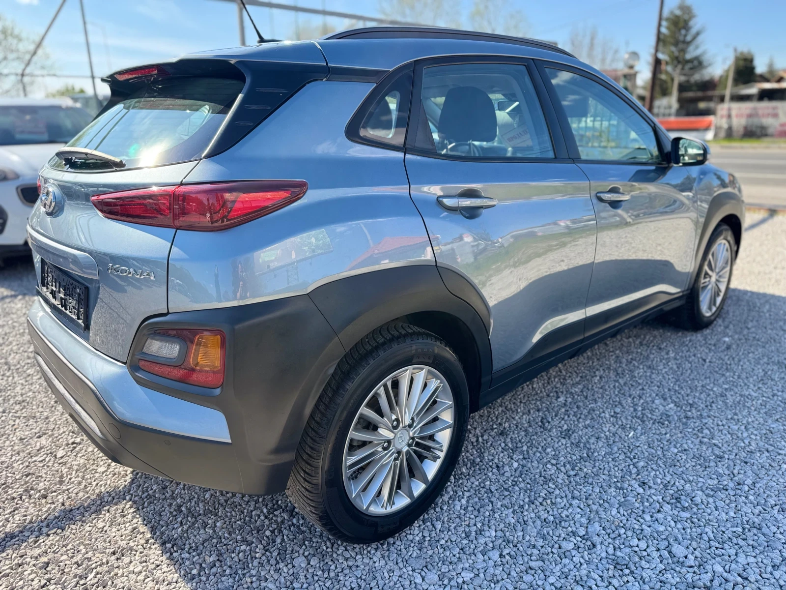 Hyundai Kona 1.0T-GDI Comfort TOP , снимка 7 - Автомобили и джипове - 54324663