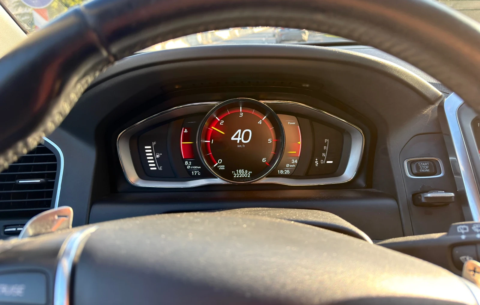 Volvo XC60 D5 AWD, снимка 6 - Автомобили и джипове - 54272309