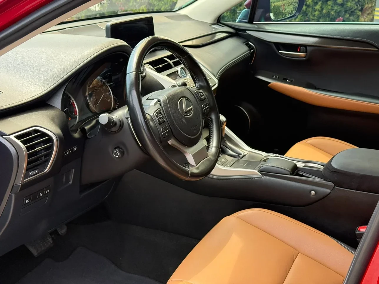 Lexus NX 300, снимка 3 - Автомобили и джипове - 54594981