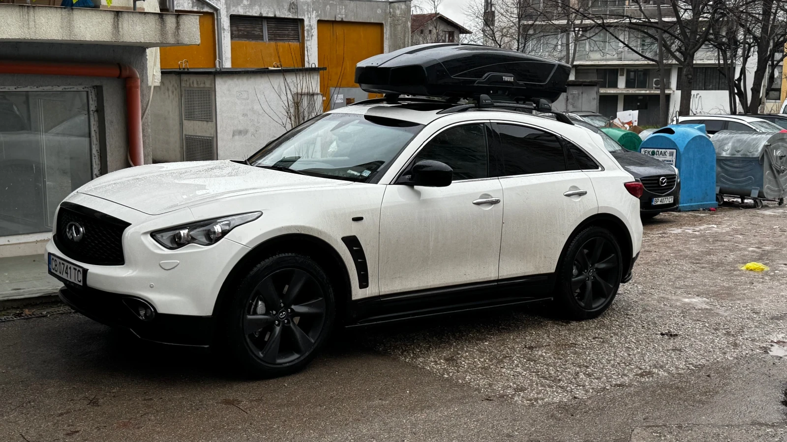 Infiniti QX70