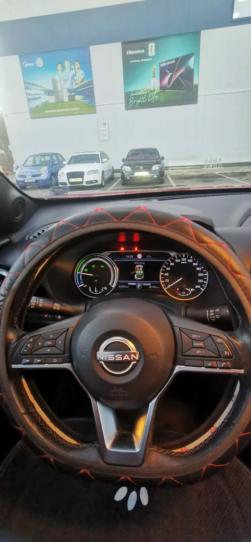 Nissan Juke, снимка 7 - Автомобили и джипове - 56063483