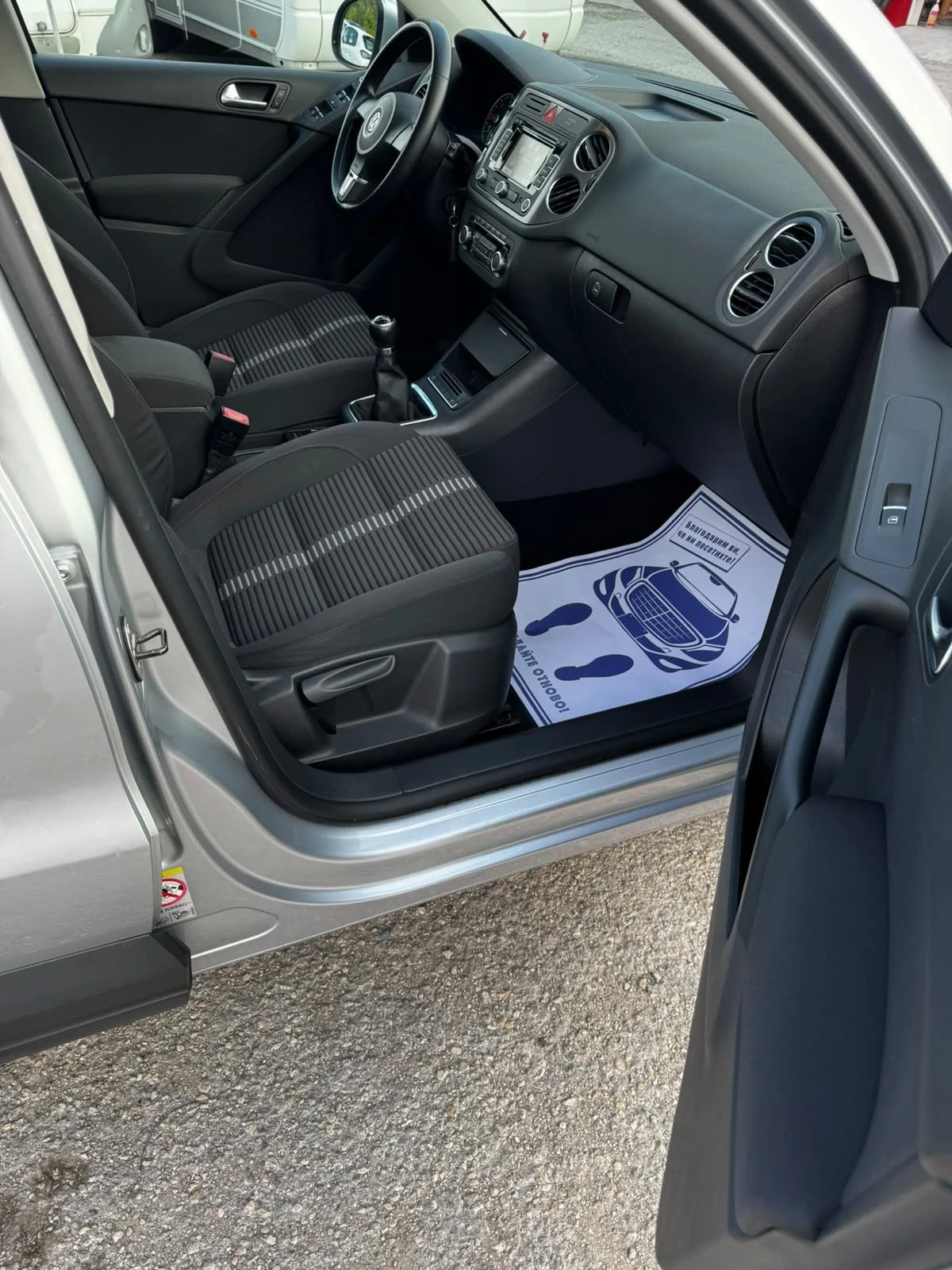 VW Tiguan 2.0TDI, 4Х4, НАВИГАЦИЯ , снимка 10 - Автомобили и джипове - 56170674