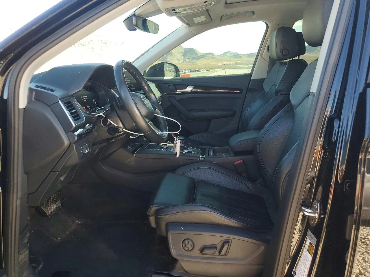 Audi Q5 2.0l Premium Plus, снимка 7 - Автомобили и джипове - 56524251
