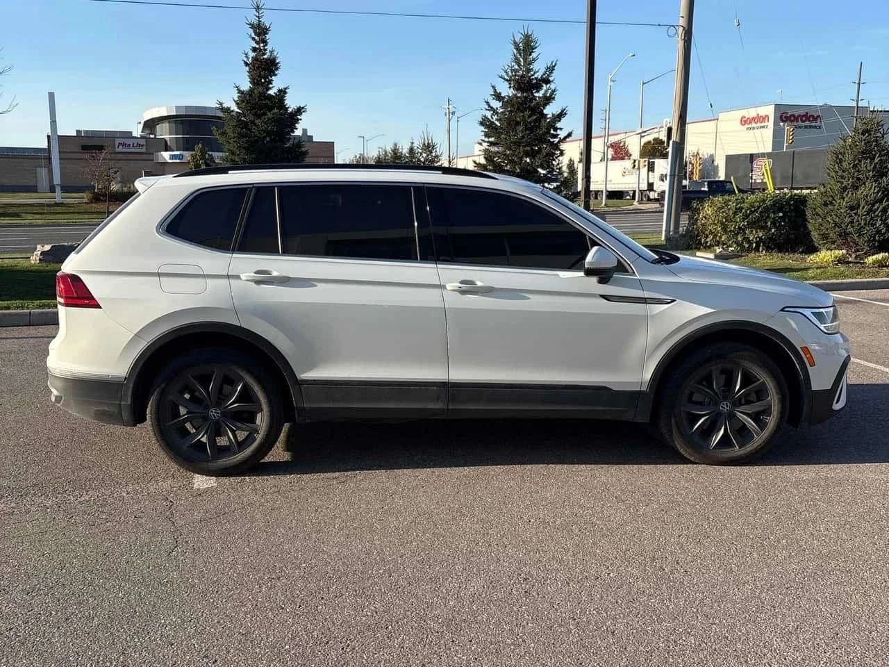 VW Tiguan, снимка 4 - Автомобили и джипове - 56692098