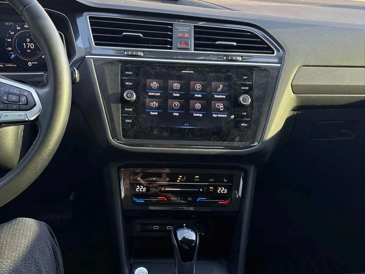 VW Tiguan, снимка 9 - Автомобили и джипове - 56692098
