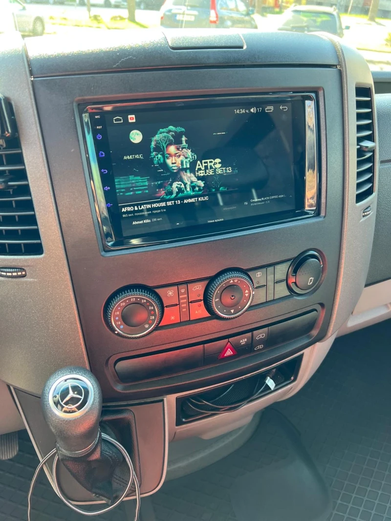 Mercedes-Benz Sprinter 319, снимка 10 - Бусове и автобуси - 52409286