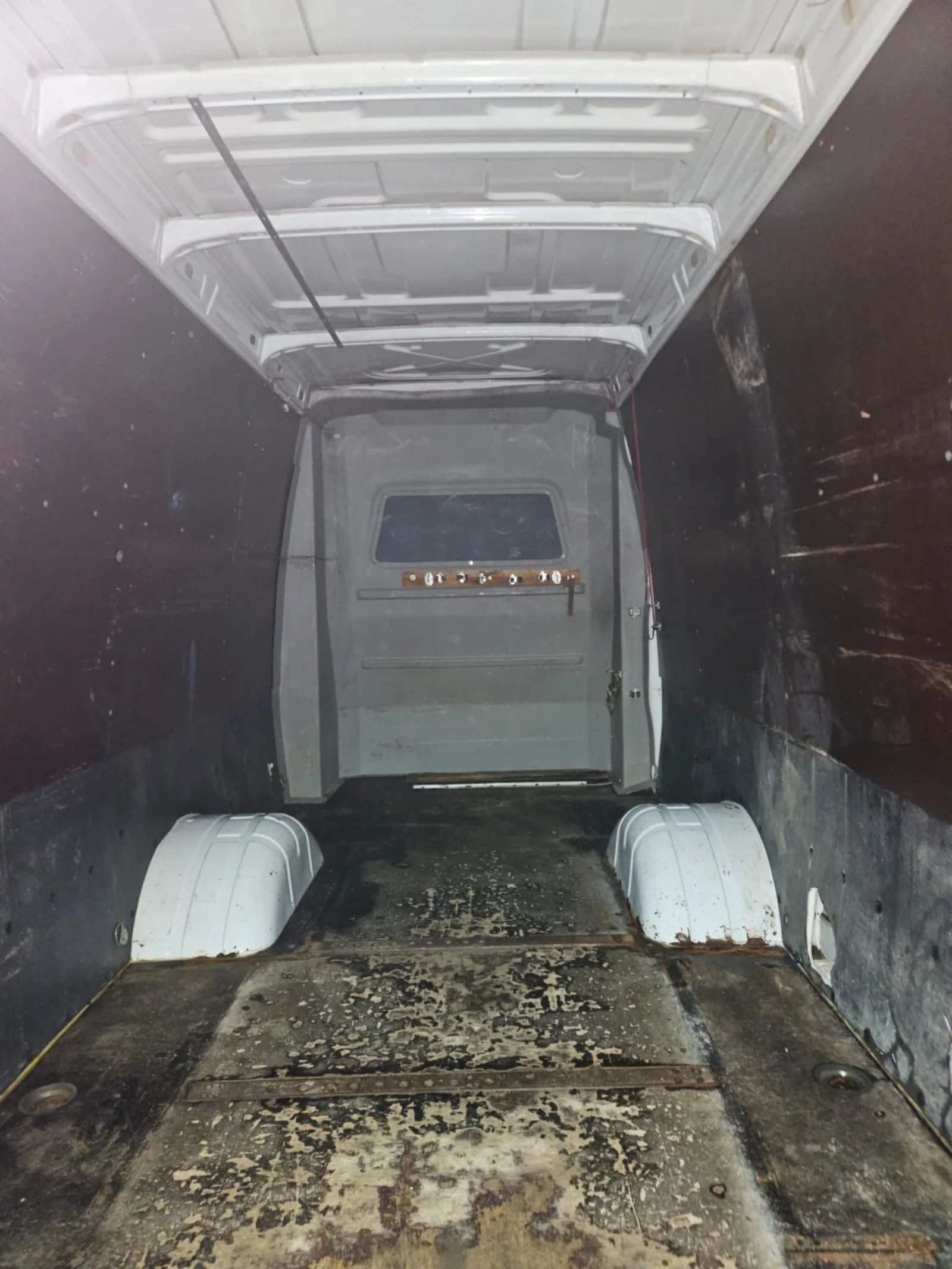 Iveco 35c18 3.0 5Mesten, снимка 16 - Бусове и автобуси - 53997674