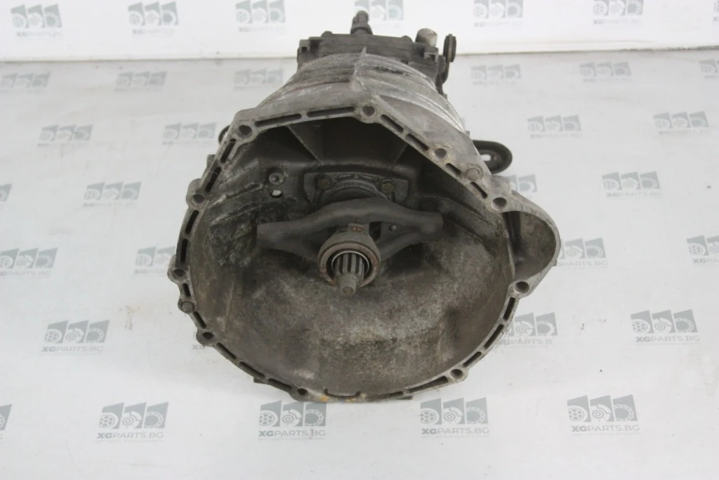     Mercedes 190 W201 2.0E 118.. (1982-1993) 4- | Mobile.bg   2