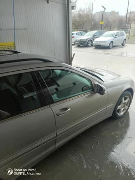 Mercedes-Benz C 220, снимка 13