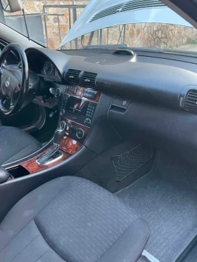 Mercedes-Benz C 220, снимка 7