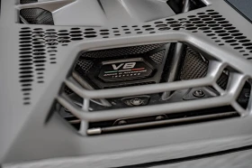 Lamborghini Temerario 4.0 PHEV/4WD/3D Камера/Керамика/Lift, снимка 8