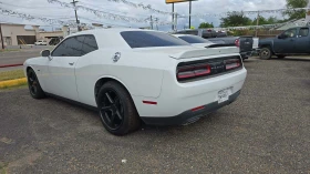 Dodge Challenger R/T, снимка 2