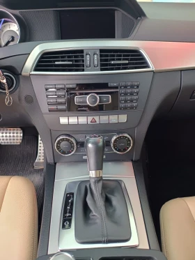 Mercedes-Benz C 300 AMG пакет, РЕГИСТРИРАНА И ОБСЛУЖЕНА - 17900 лв. - 34769901 8