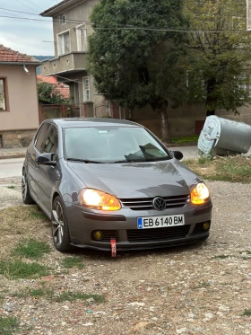 VW Golf Golf 5 1.9TDI 6 степенна 105 , снимка 5