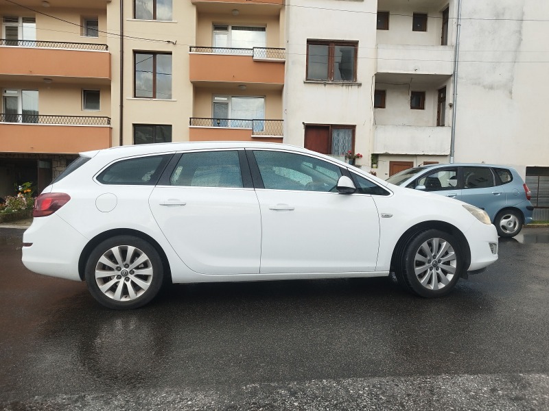 Opel Astra 1.7, снимка 11 - Автомобили и джипове - 45429987