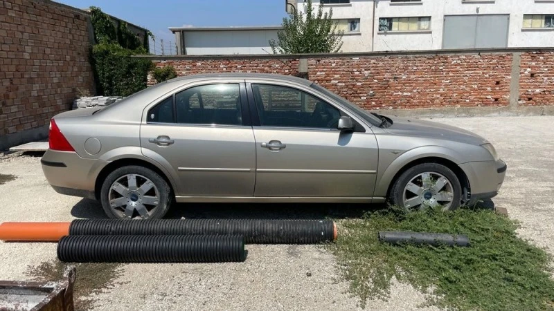 Ford Mondeo, снимка 4 - Автомобили и джипове - 44030921