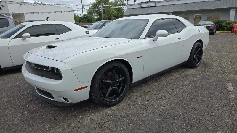 Dodge Challenger R/T, снимка 1 - Автомобили и джипове - 47605302