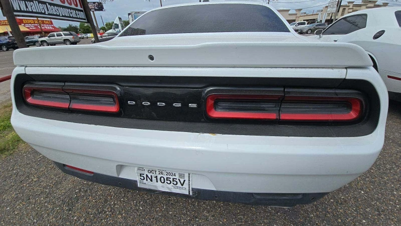 Dodge Challenger R/T, снимка 14 - Автомобили и джипове - 47605302