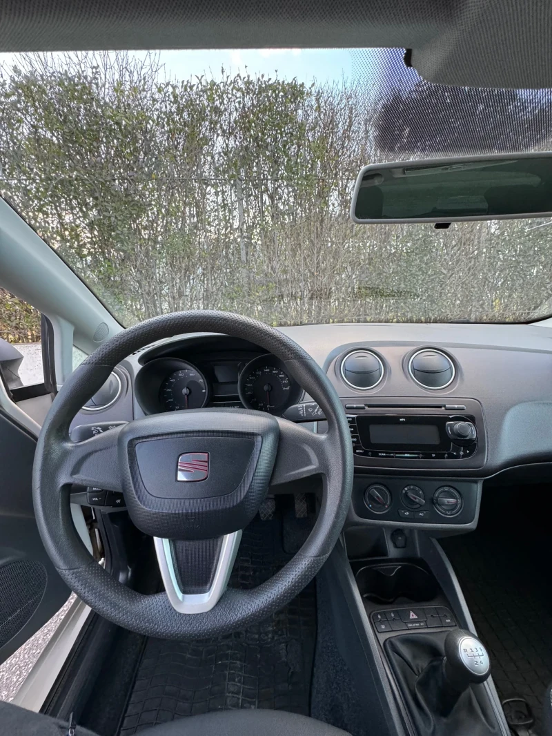 Seat Ibiza, снимка 13 - Автомобили и джипове - 48911128