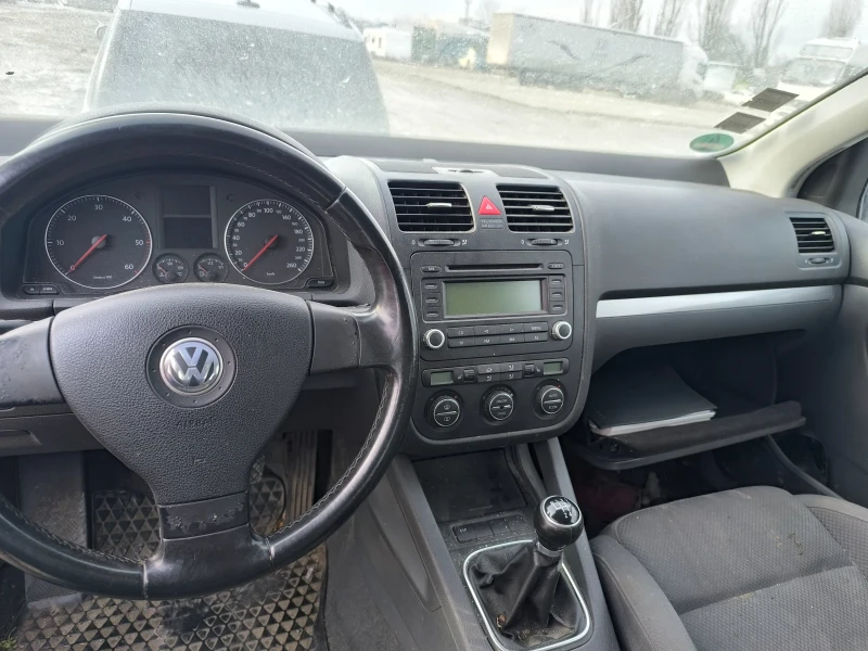 VW Golf, снимка 2 - Автомобили и джипове - 49064369