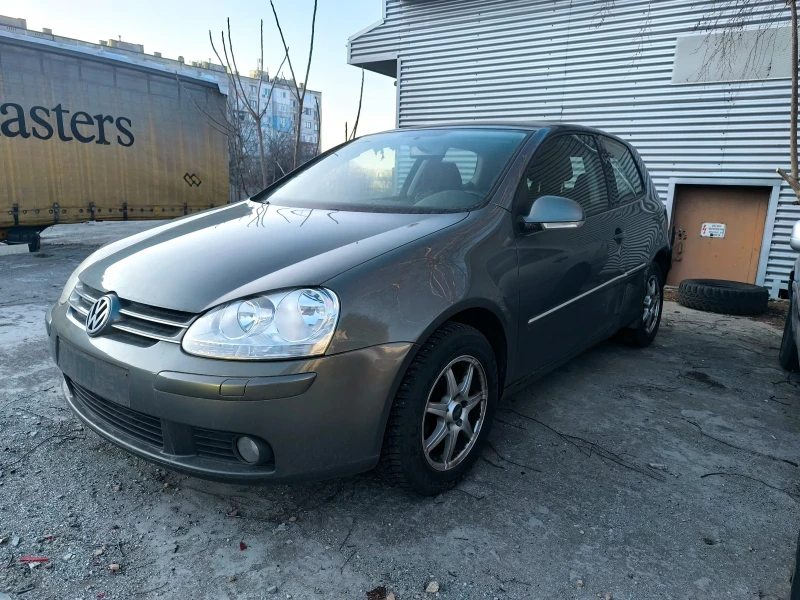 VW Golf, снимка 5 - Автомобили и джипове - 49064369