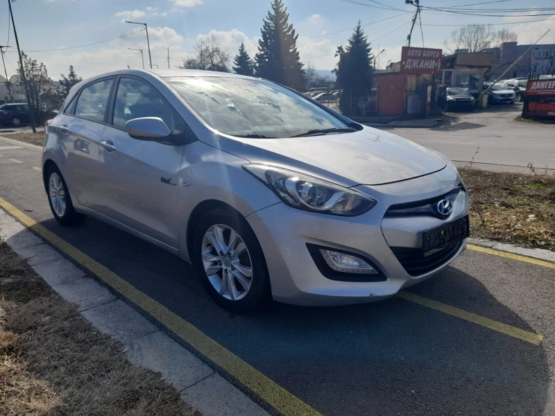 Hyundai I30 1.6CRDI-6ск, снимка 6 - Автомобили и джипове - 49344696