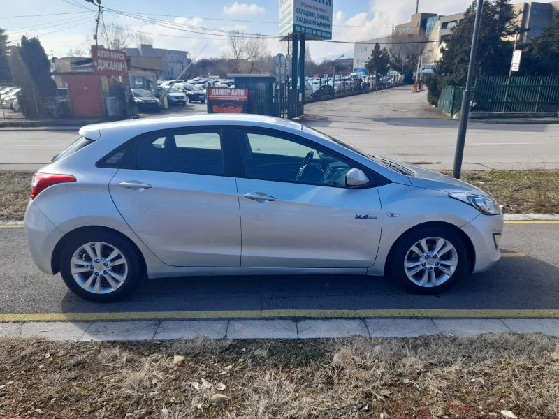 Hyundai I30 1.6CRDI-6ск, снимка 4 - Автомобили и джипове - 49344696