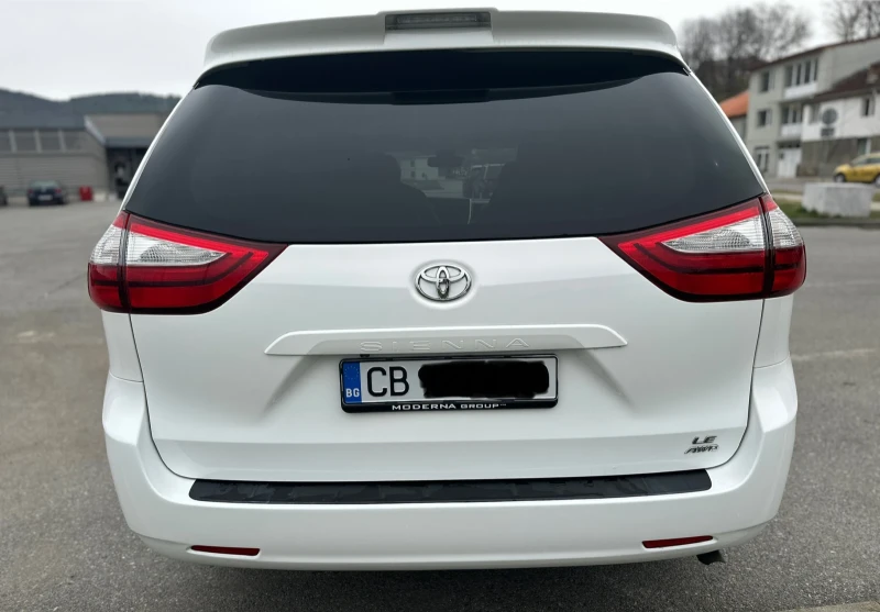 Toyota Sienna, снимка 7 - Автомобили и джипове - 52138548
