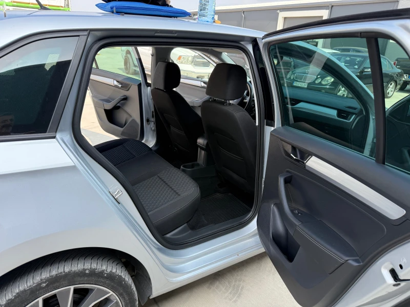 Skoda Rapid 1.4tdi, снимка 12 - Автомобили и джипове - 51710265