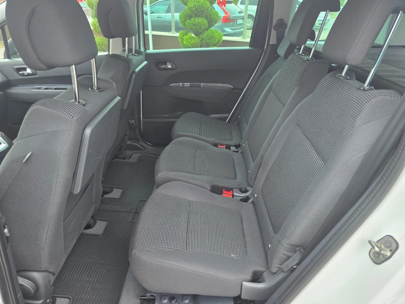 Peugeot 5008 1.6HDI  120кс  ! !  КЛИМАТРОНИК ! !EURO 6, снимка 14 - Автомобили и джипове - 51877023