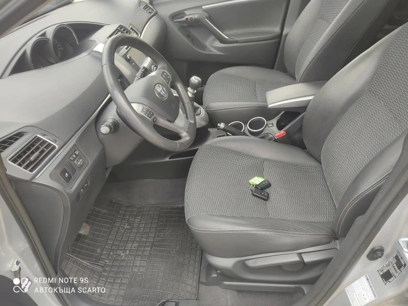 Toyota Verso 1.6 D-4D, 2015г, камера, 6 скорости , снимка 6 - Автомобили и джипове - 52028578
