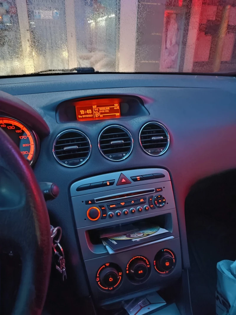 Peugeot 308, снимка 3 - Автомобили и джипове - 52400950