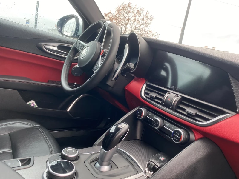 Alfa Romeo Giulia, снимка 9 - Автомобили и джипове - 52501199