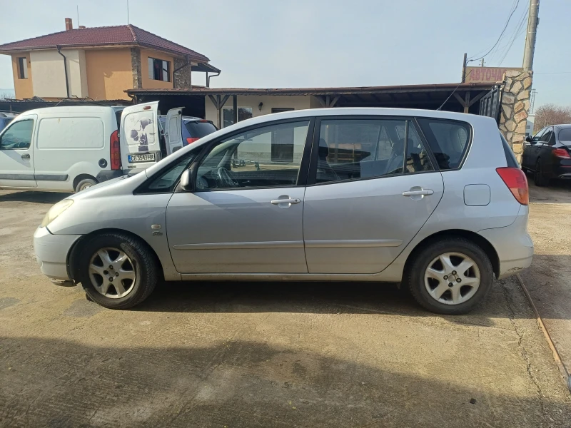 Toyota Corolla verso 2.0D 90 к.с.