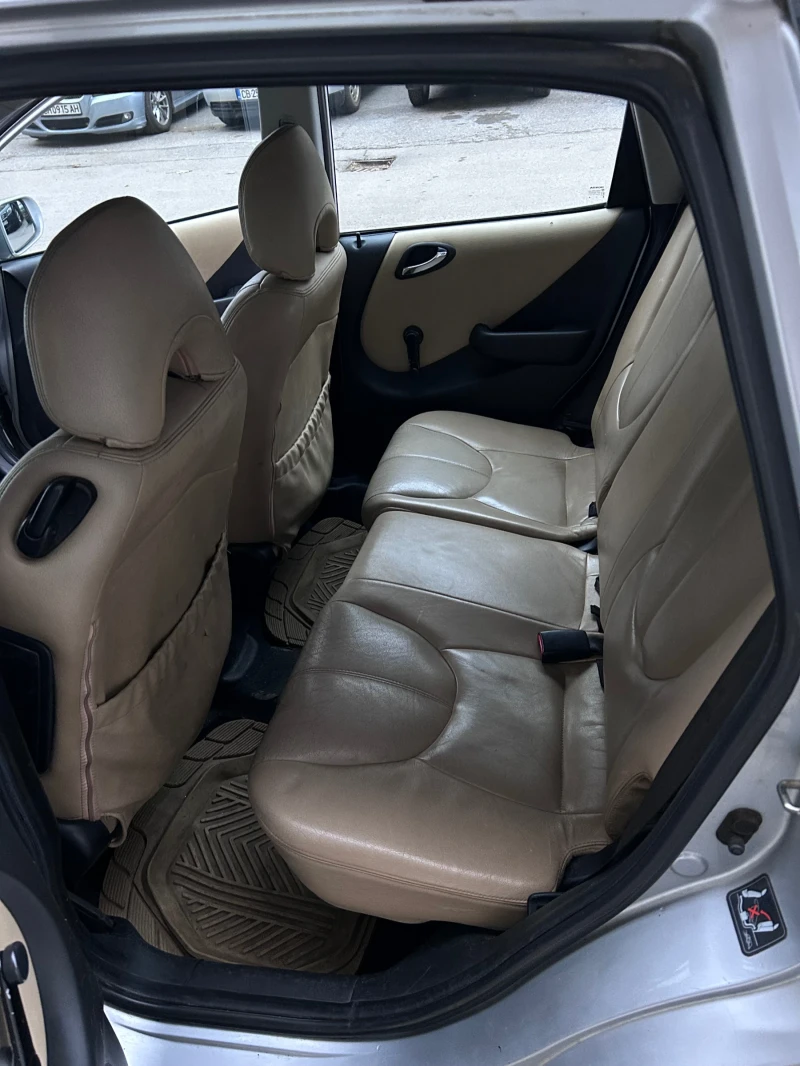 Honda Jazz 1.4, снимка 10 - Автомобили и джипове - 52696173