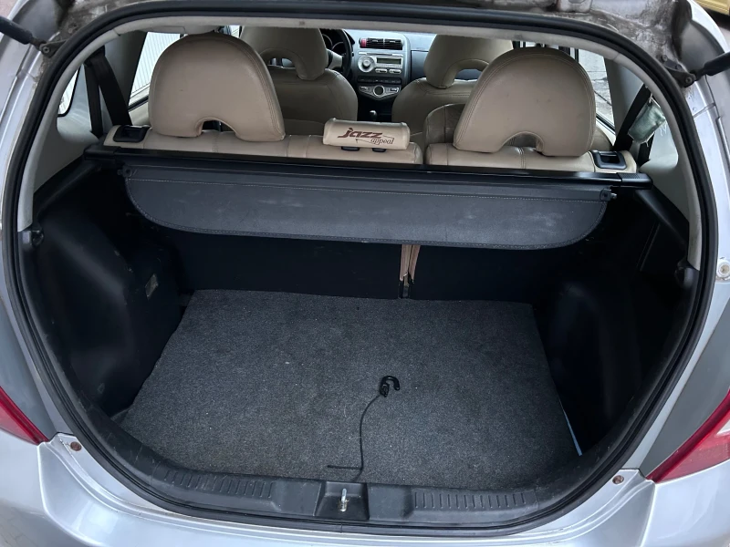 Honda Jazz 1.4, снимка 14 - Автомобили и джипове - 52696173