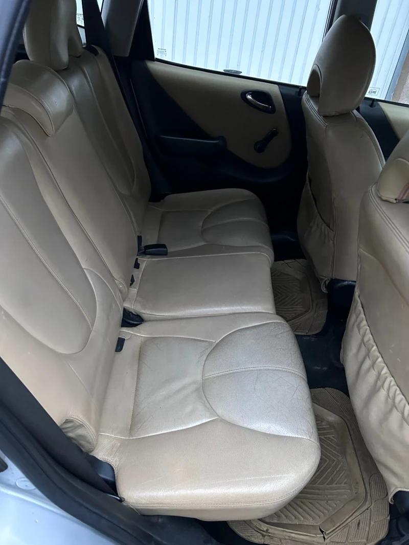 Honda Jazz 1.4, снимка 9 - Автомобили и джипове - 52696173