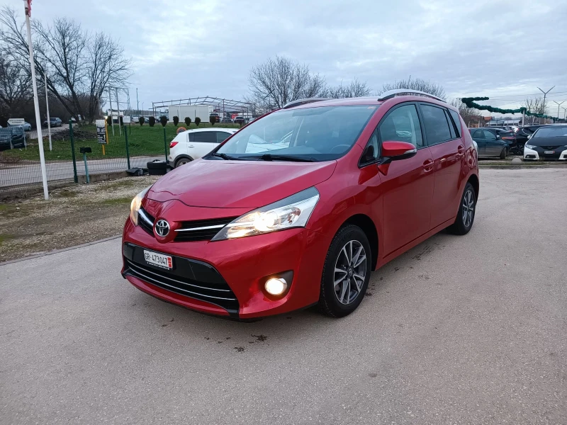 Toyota Verso 1.8i-147кс-ШВЕЙЦАРИЯ-РЪЧКА-6ск-7м-NAVI, снимка 8 - Автомобили и джипове - 52725852