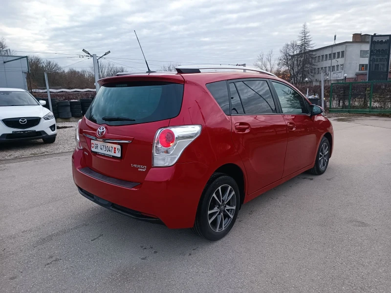 Toyota Verso 1.8i-147кс-ШВЕЙЦАРИЯ-РЪЧКА-6ск-7м-NAVI, снимка 3 - Автомобили и джипове - 52725852