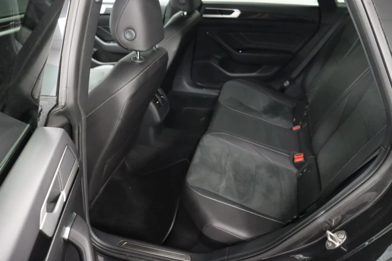 VW Arteon 2.0 TDI 4-MOTION R-LINE SHOOTING BRAKE MATRIX , снимка 10 - Автомобили и джипове - 53026022