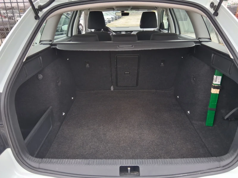 Skoda Octavia 1.6 d сервизна история, снимка 10 - Автомобили и джипове - 53126230