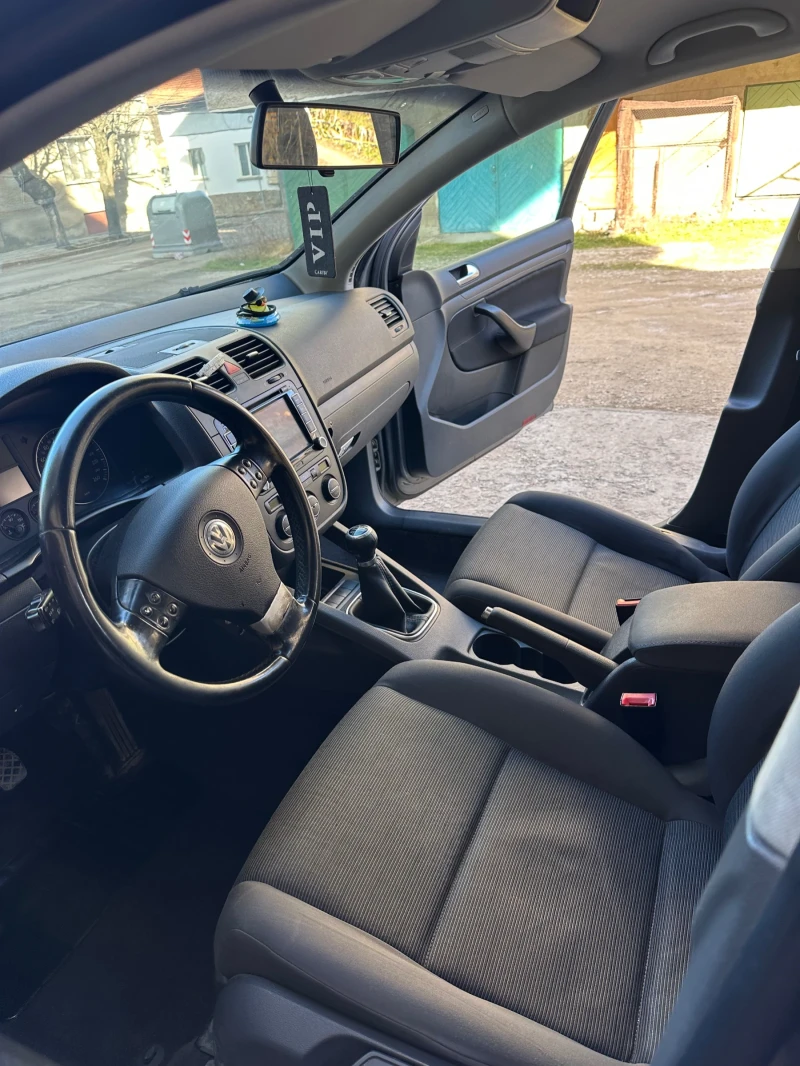 VW Golf Golf 5 1.9TDI 6 степенна 105 , снимка 12 - Автомобили и джипове - 53272156