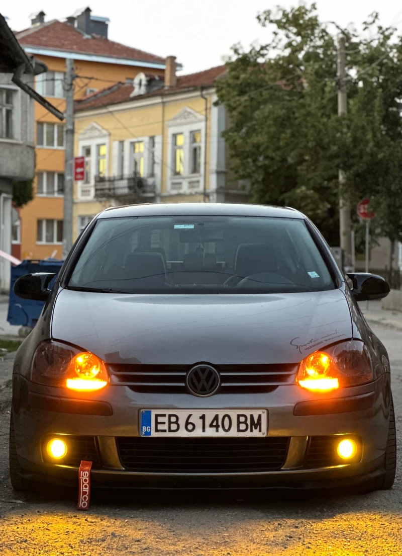 VW Golf Golf 5 1.9TDI 6 степенна 105 , снимка 8 - Автомобили и джипове - 53272156